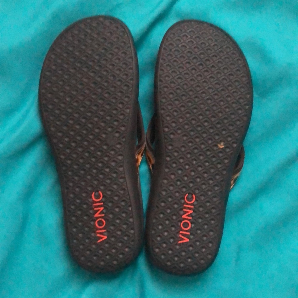 Vionic Flip Flops - Picture 7 of 9